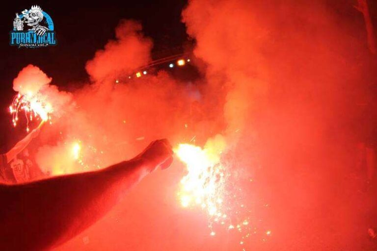 ΕΙΝΑΙ ΜΕΓΑΛΗ ΜΑΓΚΙΑ..!!